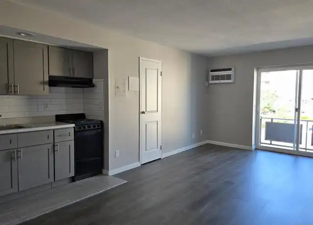 Property at 75 Sussex St Unit 2B, Hackensack, NJ, 07601, 1 bed, 1 bath, [object Object]