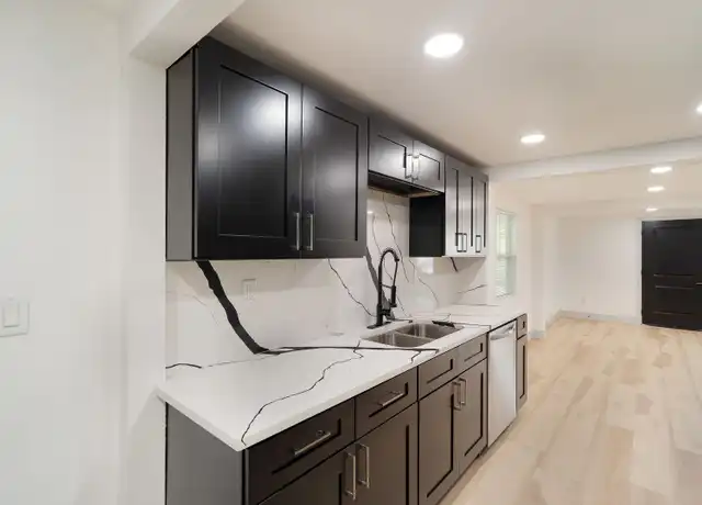 Property at 516 5th Ave NE, Largo, FL, 33770, 3 beds, 2 baths, [object Object]