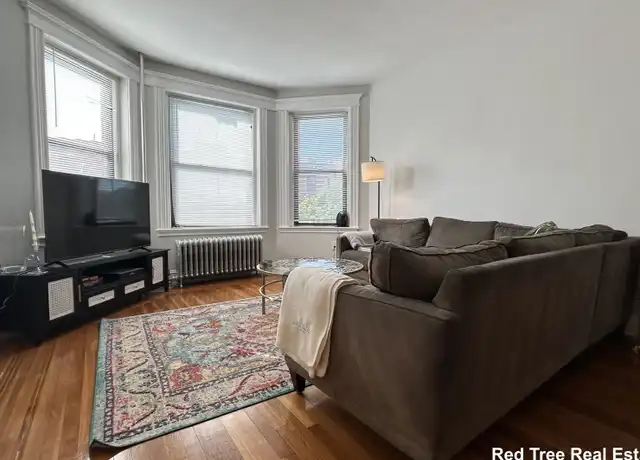 Property at 175 Harvard St Unit 2, Brookline, MA, 02446, 2 beds, 1 bath, [object Object]