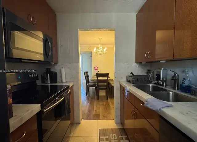 Property at 1811 Jefferson St #409, Hollywood, FL, 33020, 1 bed, 1.5 baths, [object Object]