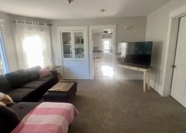 Property at 661 N Wisconsin St Unit 661 N Wisconsin, Port Washington, WI, 53074, 2 beds, 1 bath, [object Object]
