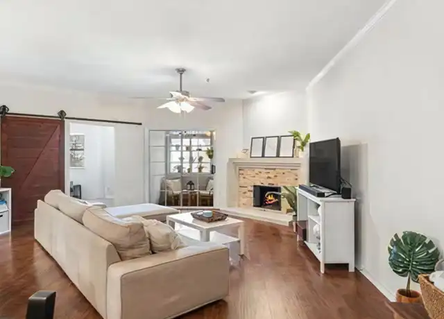 Property at 1010 Allen St Unit 1701, Dallas, TX, 75204, 1 bed, 1 bath, [object Object]