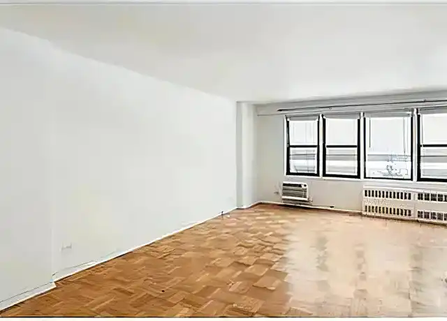 Property at 220 E 54th St Unit 3H, New York, NY, 10022, 0 beds, 1 bath, [object Object]