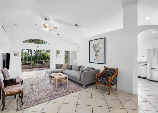 Property at 1643 Oak Berry Cir, Wellington, FL, 33414, 3 beds, 2 baths, [object Object]