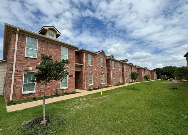 Property at 1556 Bennett St, Bryan, TX, 77802, 3 beds, 2.5 baths, [object Object]