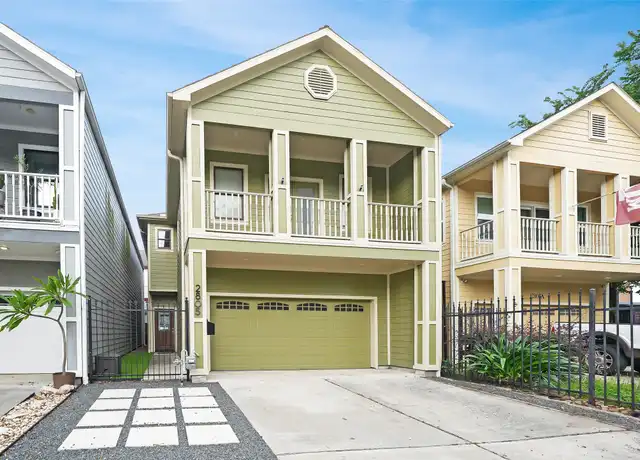 Property at 2805 Arlington St, Houston, TX, 77008, 3 beds, 2.5 baths, [object Object]