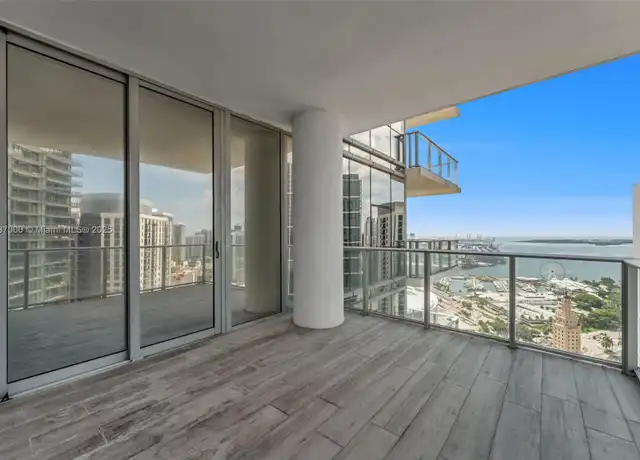 Property at 851 NE 1st Ave #3712, Miami, FL, 33132, 3 beds, 4 baths, [object Object]