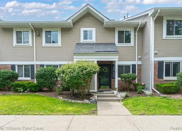 Property at 31514 Orchard Crk #34, Farmington Hills, MI, 48334, 2 beds, 2 baths, [object Object]