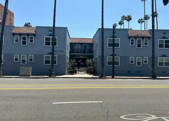 Property at Stoneleigh - 5740 Franklin Ave, Los Angeles, CA, 90028, 0 beds, 1 bath, [object Object]