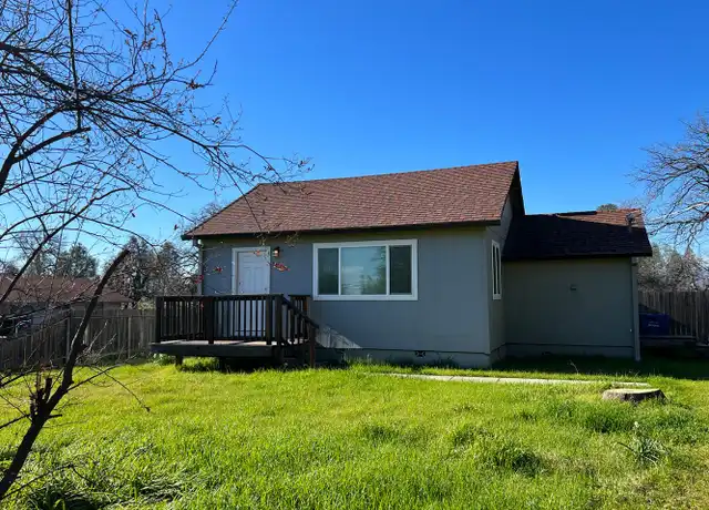 Property at 2218 Oxford Rd, Redding, CA, 96002, 2 beds, 1 bath, [object Object]