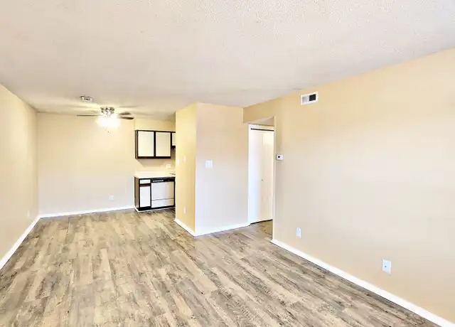 Property at 1802 Milligan St SW Apt 106, Decatur, AL, 35603, 2 beds, 2 baths, [object Object]