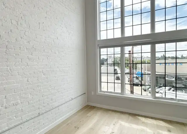 Property at 32 W Main St Unit 306, Norwalk, CT, 06851, 0 beds, 1 bath, [object Object]