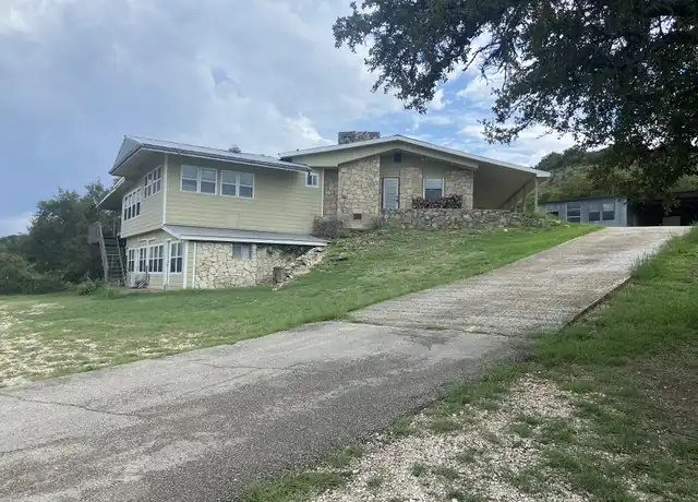 Property at 1331 Hinch Dr, New Braunfels, TX, 78132, 4 beds, 3 baths, [object Object]