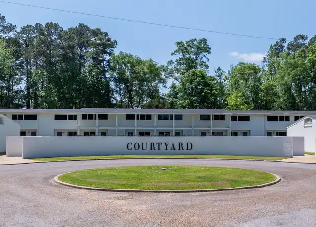 Property at 4609 Broadmoor Dr, Meridian, MS, 39305, 1 bed, 1 bath, [object Object]
