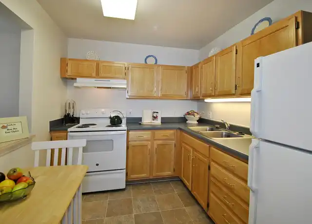 Property at Grandhaven Manor - 55+ - 3215 W Mt Hope Ave, Lansing, MI, 48911, 1-2 bed, 1-2 bath, [object Object]