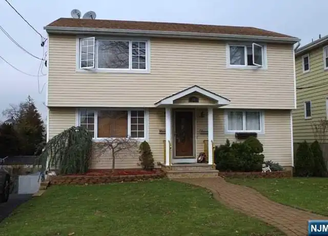 Property at 44 Scoles Ave Unit 2, Clifton, NJ, 07012, 2 beds, 1 bath, [object Object]