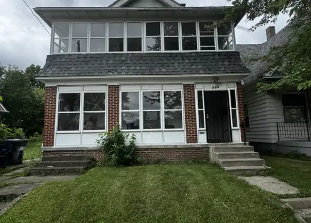 Property at 645 Woodland Ave Unit 2, Toledo, OH, 43604, 2 beds, 1 bath, [object Object]