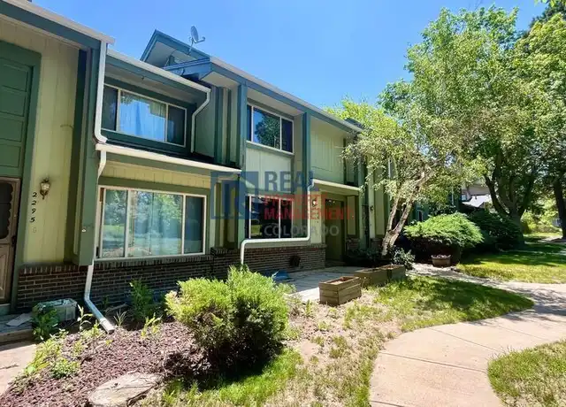 Property at 2289 S Oswego Way, Aurora, CO, 80014, 3 beds, 2.5 baths, [object Object]
