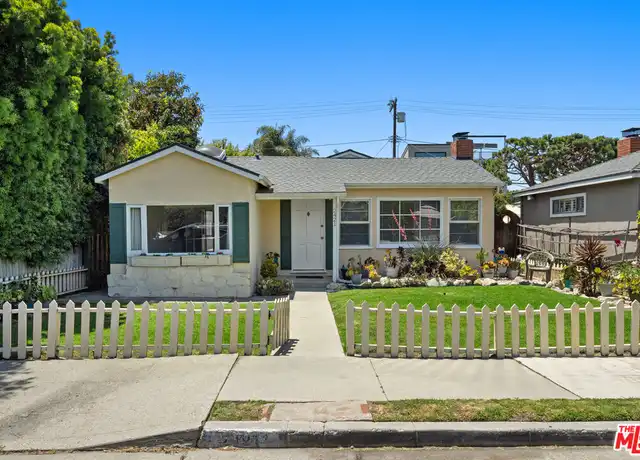 Property at 2421 Cloy Ave, Venice, CA, 90291, 2 beds, 1 bath, [object Object]