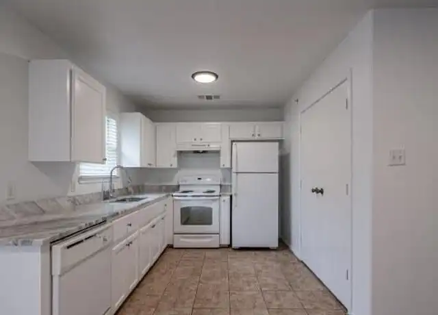 Property at 14675 Judson Rd Unit 3213, San Antonio, TX, 78233, 3 beds, 2 baths, [object Object]