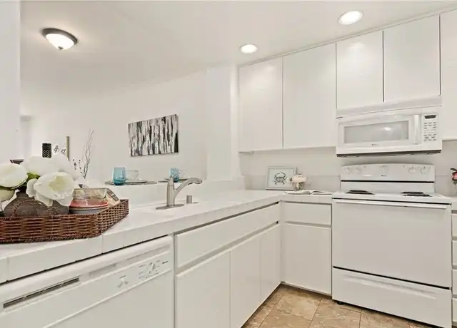Property at 2233 Martin #315, Irvine, CA, 92612, 1 bed, 1 bath, [object Object]