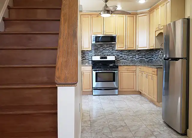 Property at 614 1st Ave Fl Front, Elizabeth, NJ, 07206, 3 beds, 1 bath, [object Object]