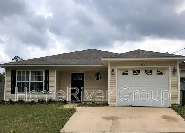 Property at 352 Apple Dr, Crestview, FL, 32536, 3 beds, 2 baths, [object Object]