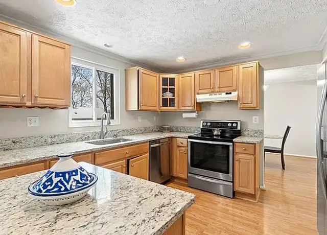 Property at 312 Samantha Dr, Sterling, VA, 20164, 1 bed, 1 bath, [object Object]