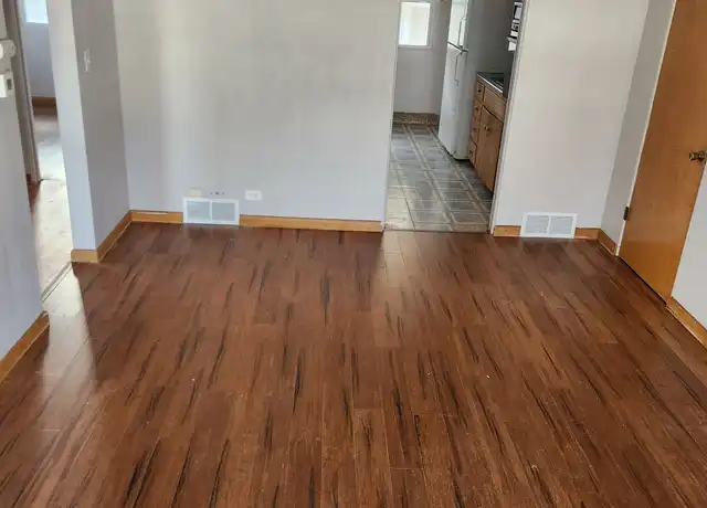 Property at 500 17th St SE Unit 3, Cedar Rapids, IA, 52403, 2 beds, 1 bath, [object Object]