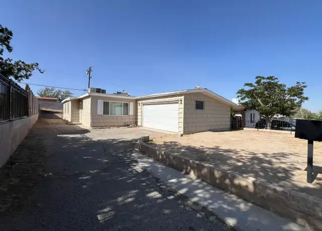 Property at 1009 E Elizabeth St, Barstow, CA, 92311, 3 beds, 1.5 baths, [object Object]