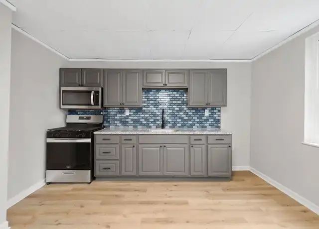 Property at 1113 2nd Ave, Coraopolis, PA, 15108, 2 beds, 1 bath, [object Object]