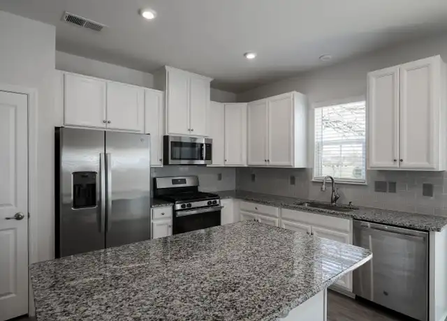 Property at 221 Hipps Crossing Dr, Simpsonville, SC, 29680, 3 beds, 2.5 baths, [object Object]