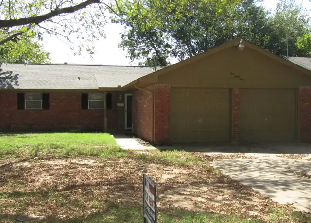 Property at 989 Barkley Cir, Norman, OK, 73071, 3 beds, 2 baths, [object Object]