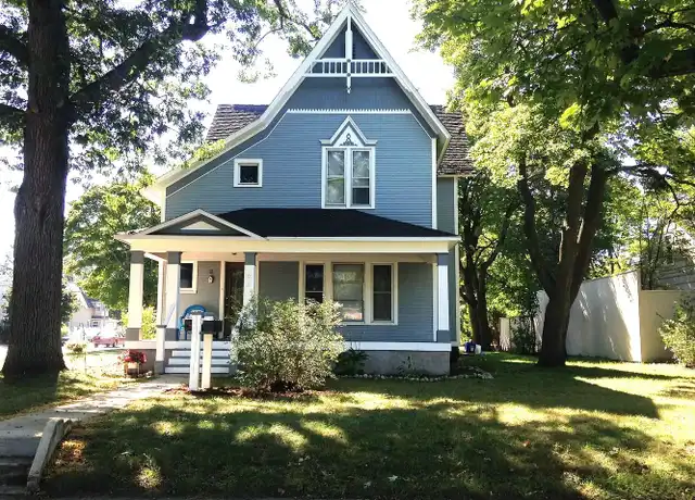 Property at 876 Washington St Unit 4, Traverse City, MI, 49686, 2 beds, 1 bath, [object Object]