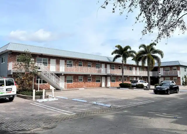 Property at 853 SE 4th Ct #18, Deerfield Beach, FL, 33441, 2 beds, 1 bath, [object Object]