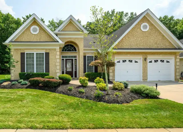 Property at 14 Caufield Ct, Freehold, NJ, 07728, 2 beds, 2 baths, [object Object]