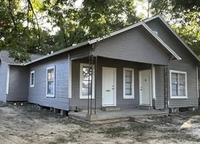 Property at 301 W College St, Athens, TX, 75751, 3 beds, 2 baths, [object Object]