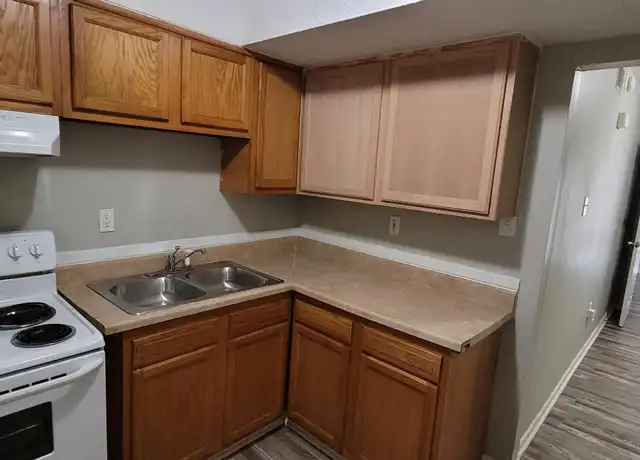 Property at 1854 Augusta Dr Unit 32, Lexington, KY, 40505, 1 bed, 1 bath, [object Object]