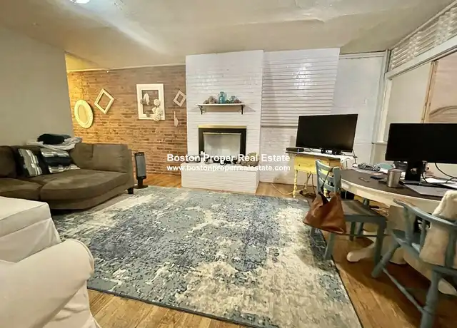 Property at 337 Beacon St Unit 1, Boston, MA, 02116, 1 bed, 1 bath, [object Object]