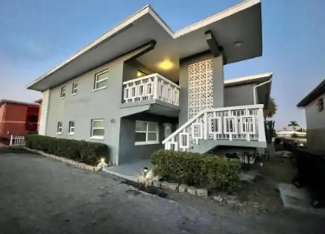 Property at 11955 3rd St E, Treasure Island, FL, 33706, 1 bed, 1 bath, [object Object]