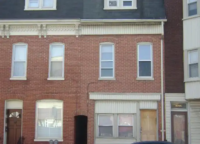 Property at 640 W Market St Apt 2, York, PA, 17401, 3 beds, 2 baths, [object Object]