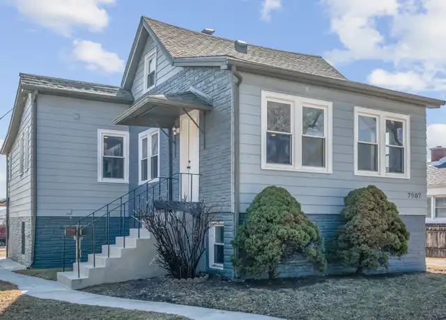 Property at 7907 46th St, Lyons, IL, 60534, 2 beds, 2 baths, [object Object]