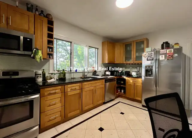 Property at 489 Main St Unit 2, Medford, MA, 02155, 3 beds, 1 bath, [object Object]