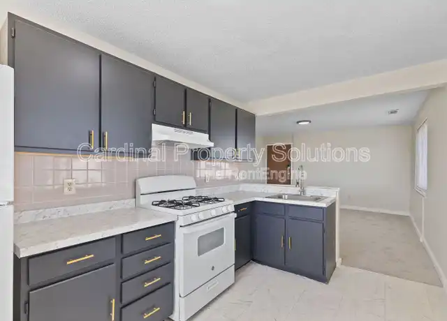 Property at 7875 Reading Rd Unit 3, Cincinnati, OH, 45237, 2 beds, 1 bath, [object Object]
