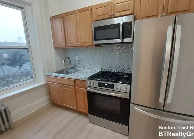 Property at 4 Montrose St Unit 2, Roxbury, MA, 02119, 2 beds, 1 bath, [object Object]