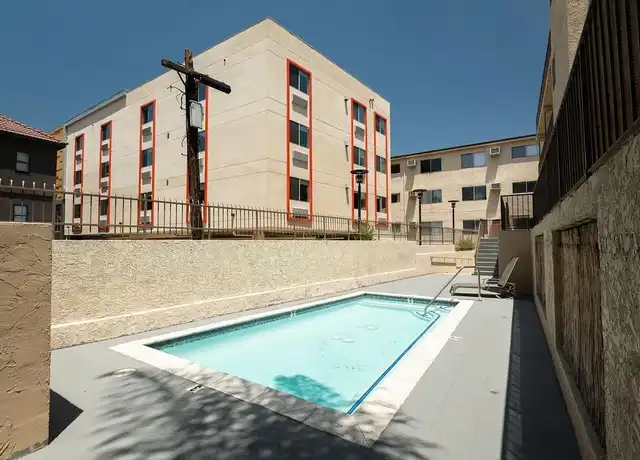 Property at 2039 North Las Palmas Ave - 2039 N Las Palmas Ave, Los Angeles, CA, 90068, 0-1 beds, 1 bath, [object Object]
