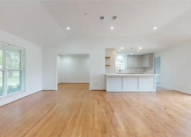 Property at 9746 Tappenbeck Dr, Houston, TX, 77055, 3 beds, 2 baths, [object Object]