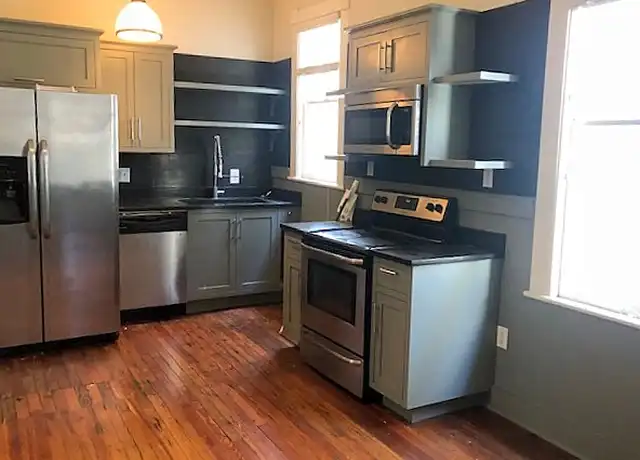 Property at 402 E Bolton St Unit C, Savannah, GA, 31401, 3 beds, 1 bath, [object Object]