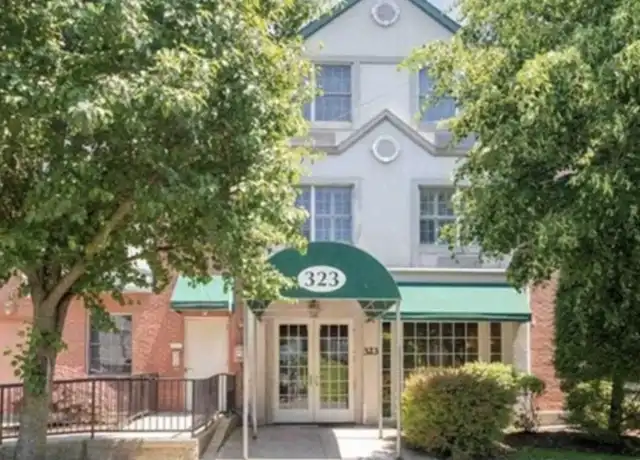 Property at 323 Willow St Unit 2J, Teaneck, NJ, 07666, 2 beds, 2 baths, [object Object]