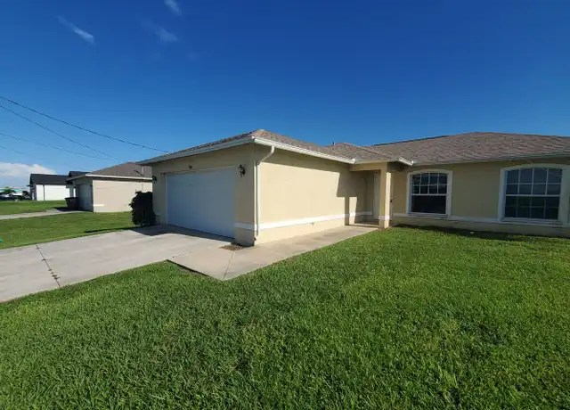 Property at 3904 12th St W, Lehigh Acres, FL, 33971, 3 beds, 2 baths, [object Object]